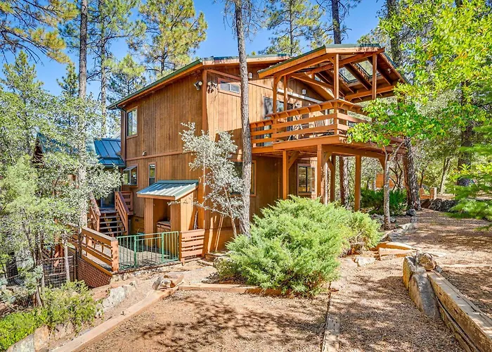 Furnished Deck + Forest Views: Retreat! *