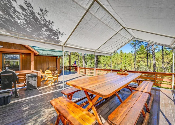 Furnished Deck + Forest Views: Retreat! Pine